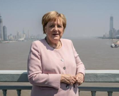 Ĭ�˶���ʽж�ε��죬���ʵ���Ϊ��ÿ�궼�û��������Ļش��ֱ��